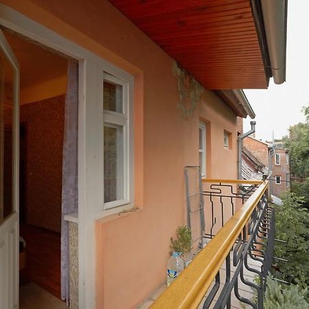 Apartment With Courtyard Lviv Eksteriør billede